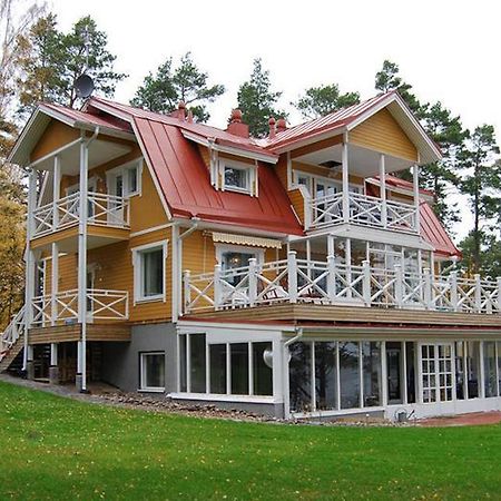 Villa Harald - Beachfront Hitis 部屋 写真