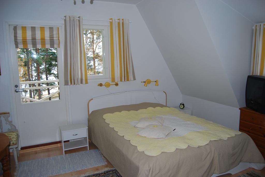 Villa Harald - Beachfront Hitis 部屋 写真