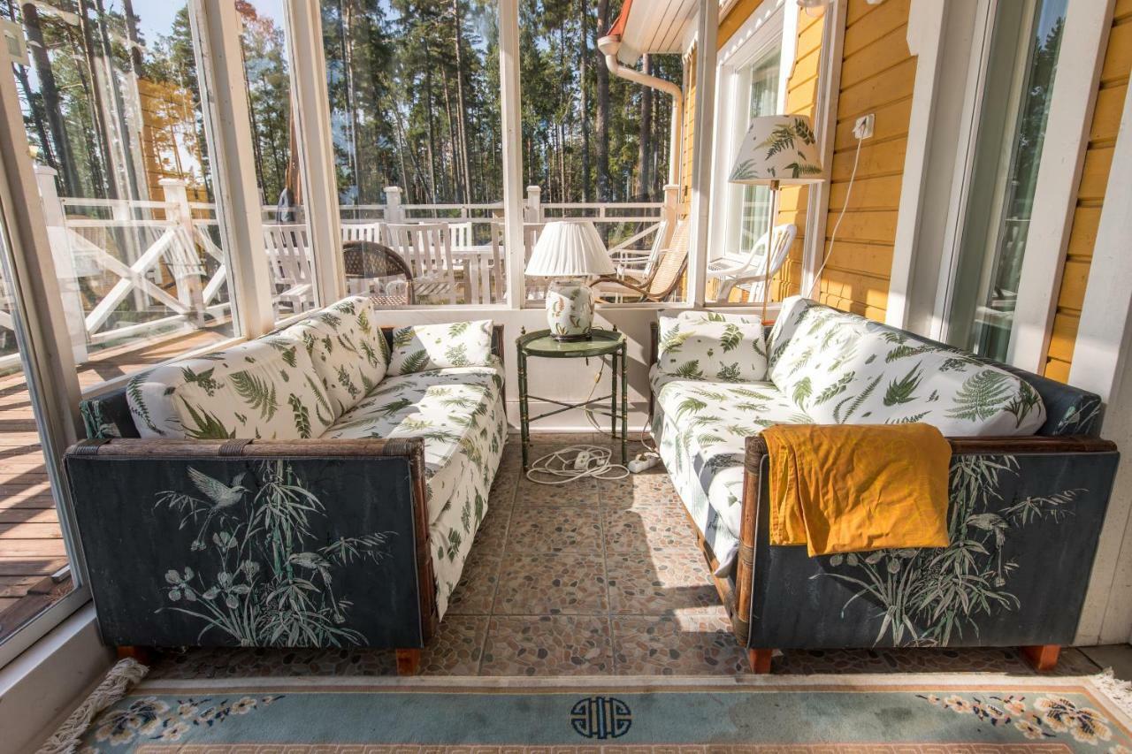 Villa Harald - Beachfront Hitis エクステリア 写真