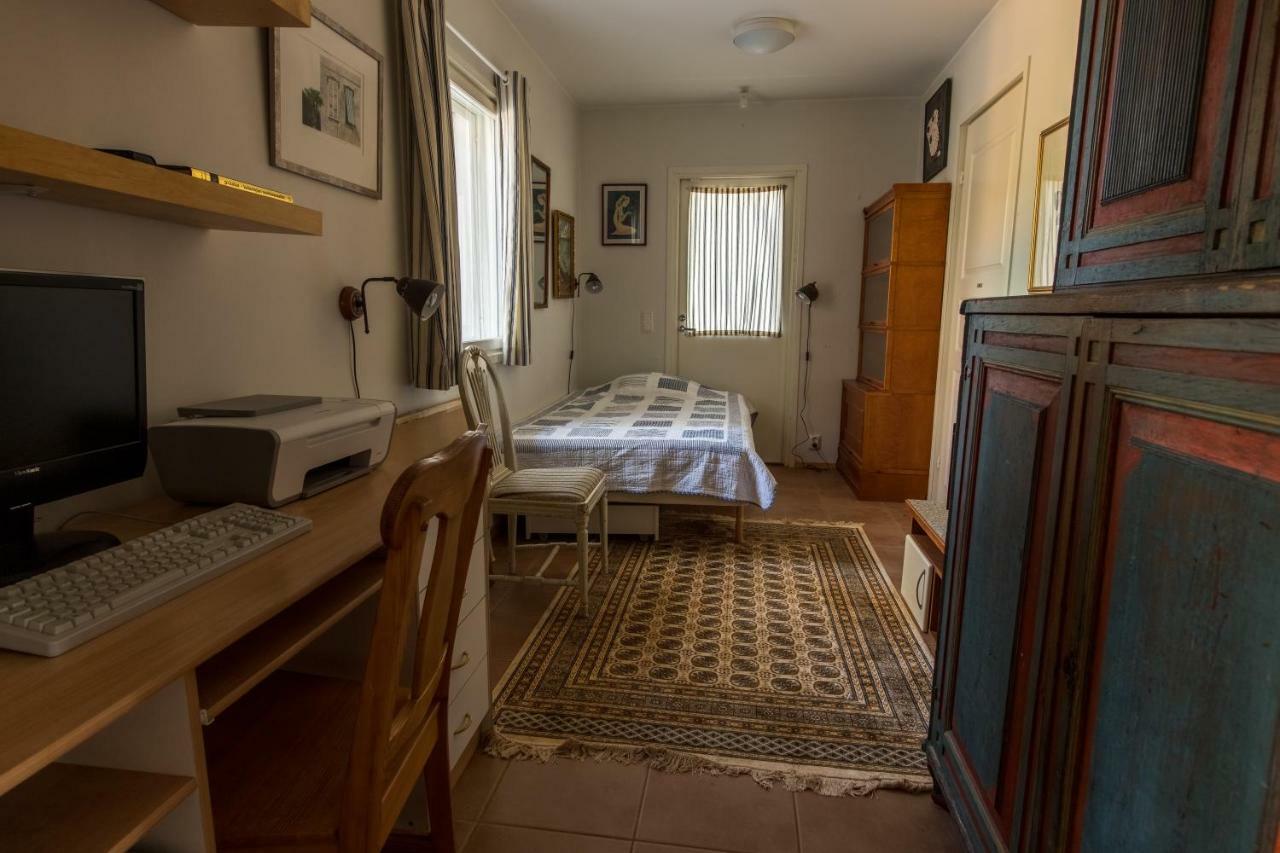 Villa Harald - Beachfront Hitis エクステリア 写真