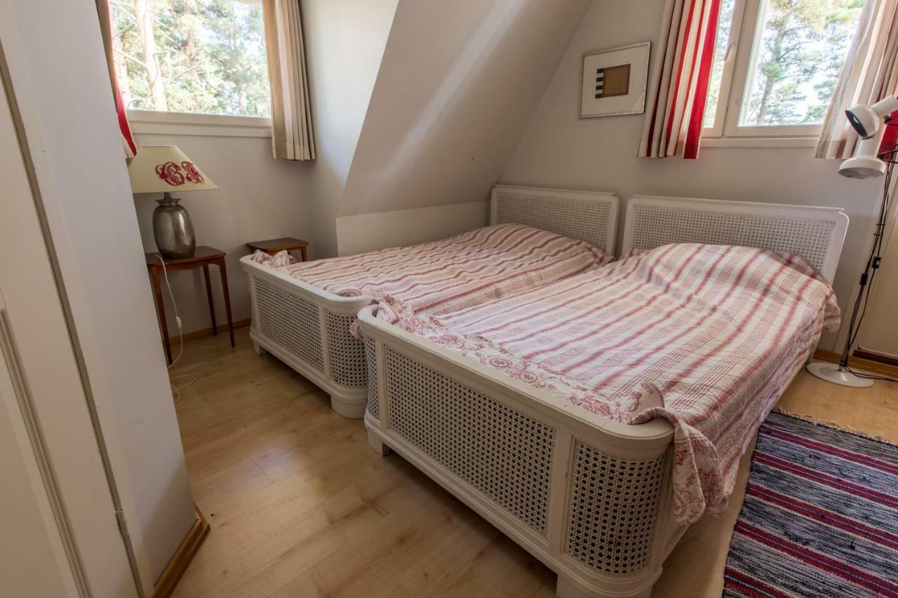 Villa Harald - Beachfront Hitis エクステリア 写真